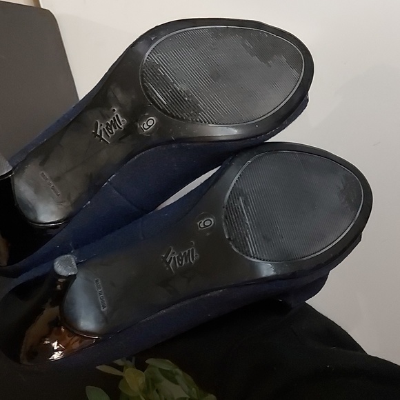 Navy Floral Open Toe Heels - Picture 5 of 6